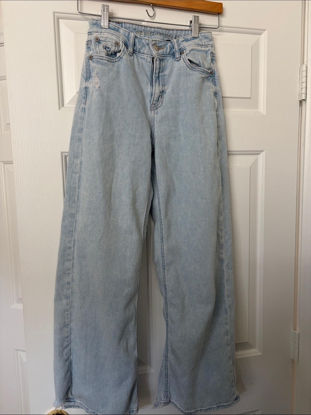 American Eagle Outfitters Light Blue Wide-Leg Jeans